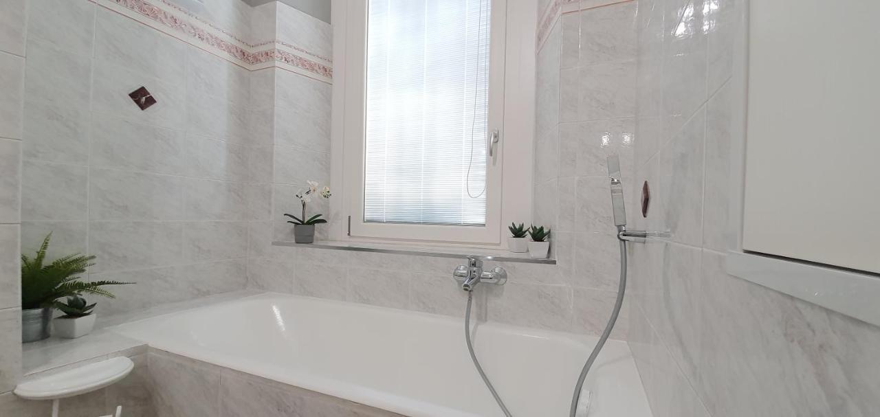 Charming Apartment Central Station Milan Extérieur photo
